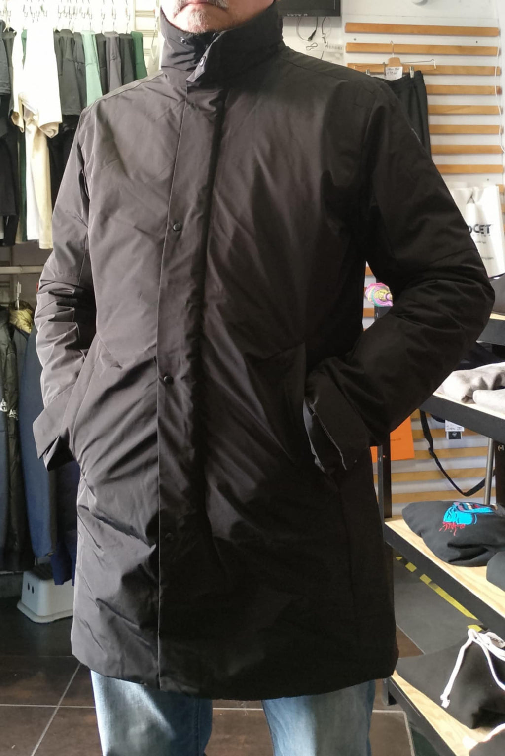 giubbotto Lutha tecnico con zip e bottoni nero